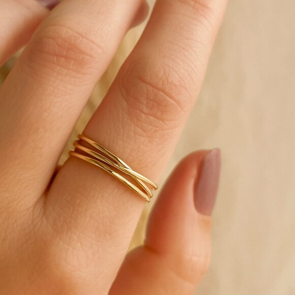 14K Gold Fill Fidget Ring – Anxiety Spinner Ring – Minimalist Interlocking Ring - Picture 1 of 4